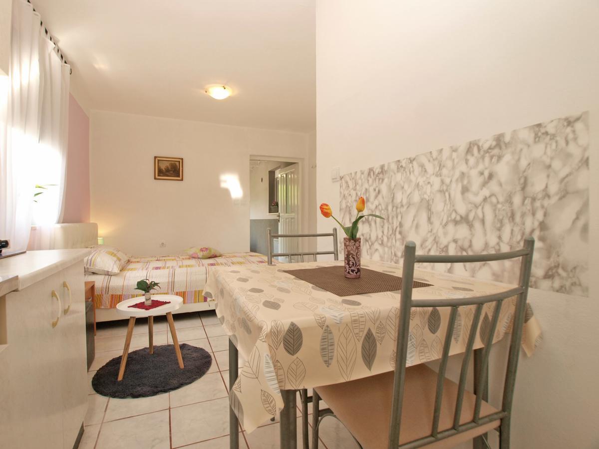Apartment Josip 1649 Fažana Buitenkant foto